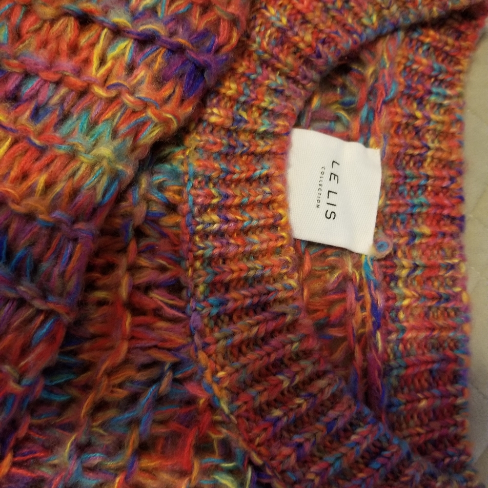 Designer Sweater - Picture 3 of 4
